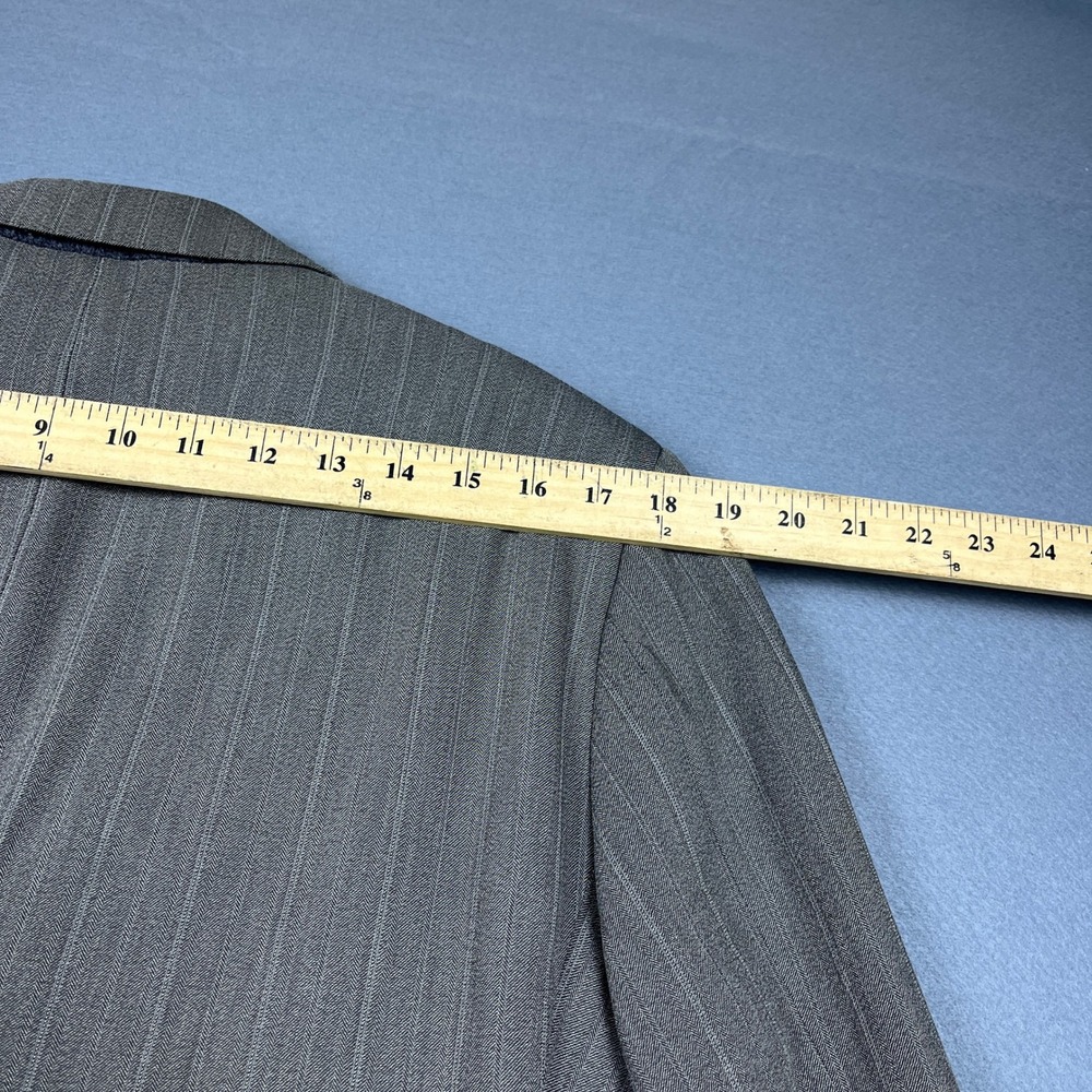Armani Collezioni Mens Grey Pinstripe Herringbone Blazer Made in Italy Size 40R - Picture 15 of 16